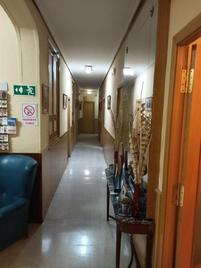 Hostal Continental Madrid Exterior photo